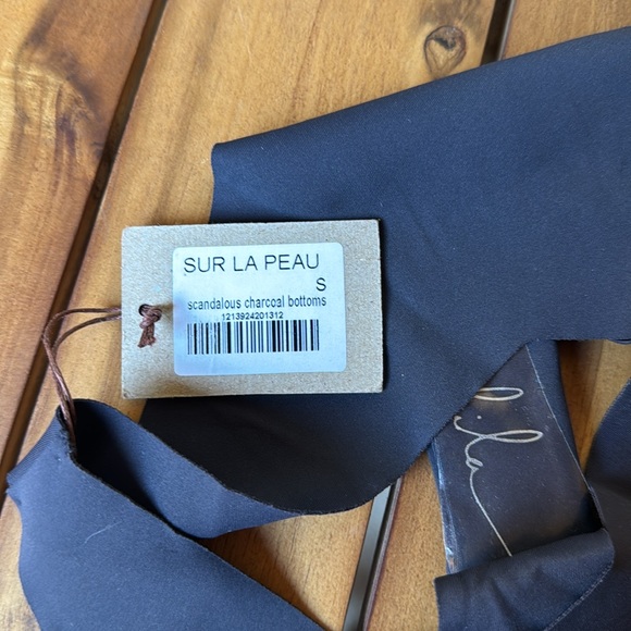 THAIKILA SCANDALOUS CHARCOAL BOTTOMS - Picture 4 of 4